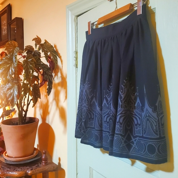 Killstar Duchess chiffon black grey printed goth witchy skirt - Picture 4 of 9